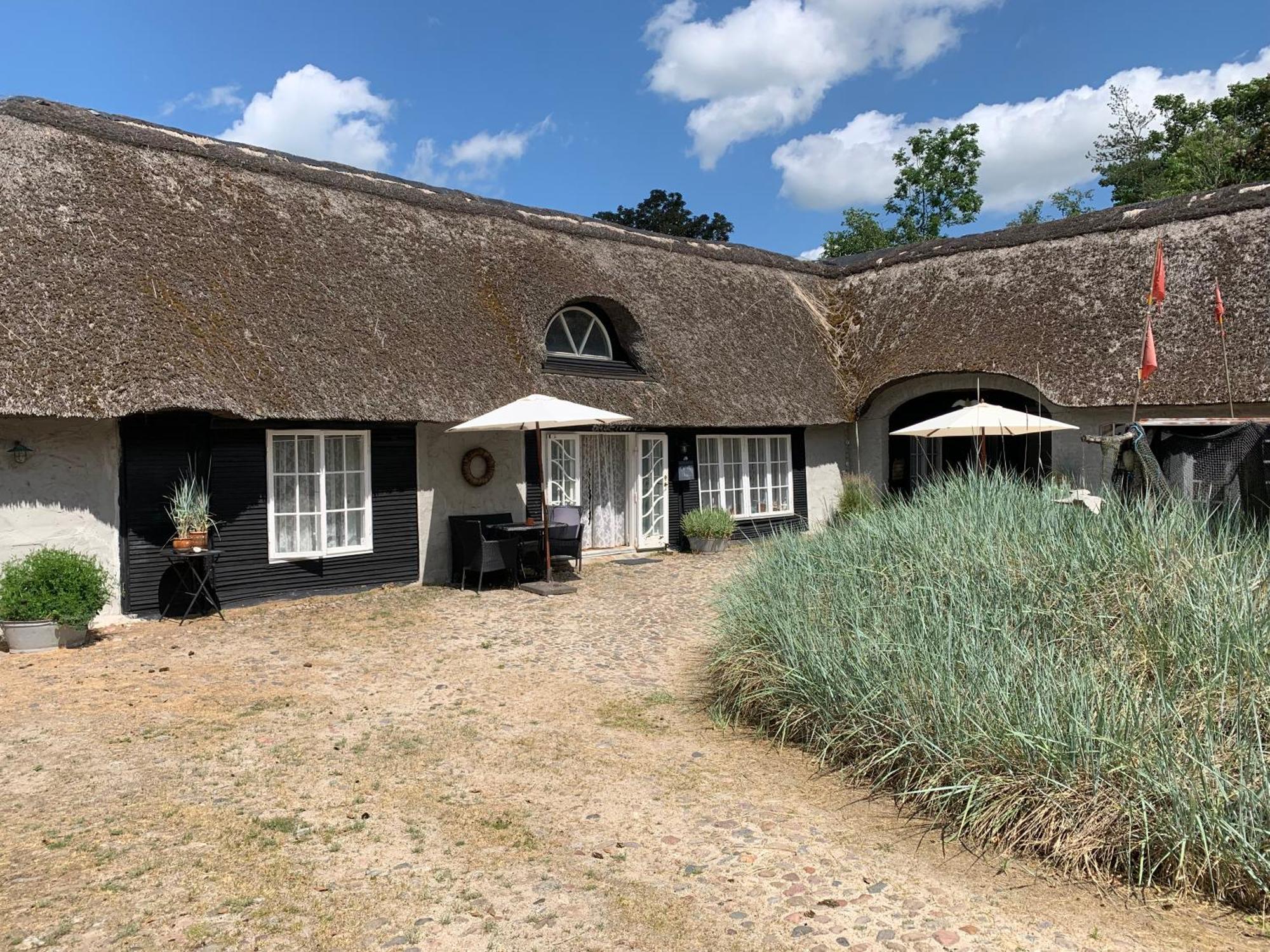 Farm61 Badehotellet I Det Midtjydske - Alder +18 Ar Tjele Esterno foto